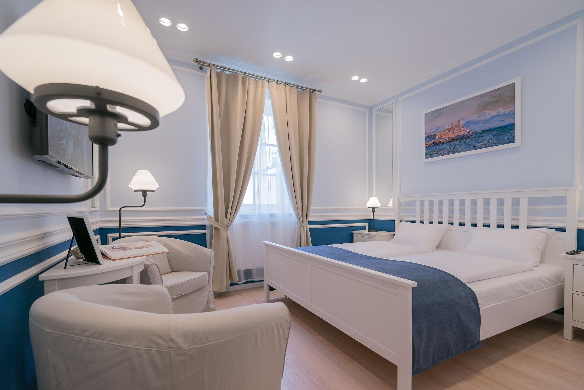 Revelton Suites Карловы Вары Экстерьер фото
