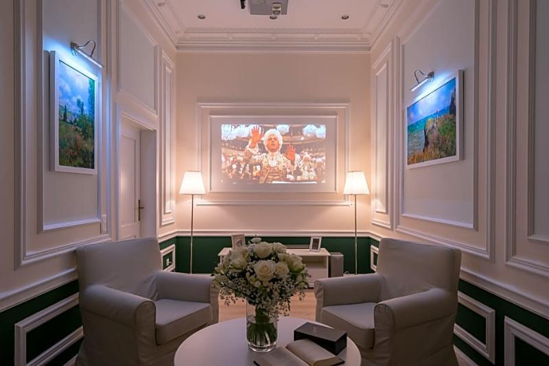 Revelton Suites Карловы Вары Экстерьер фото