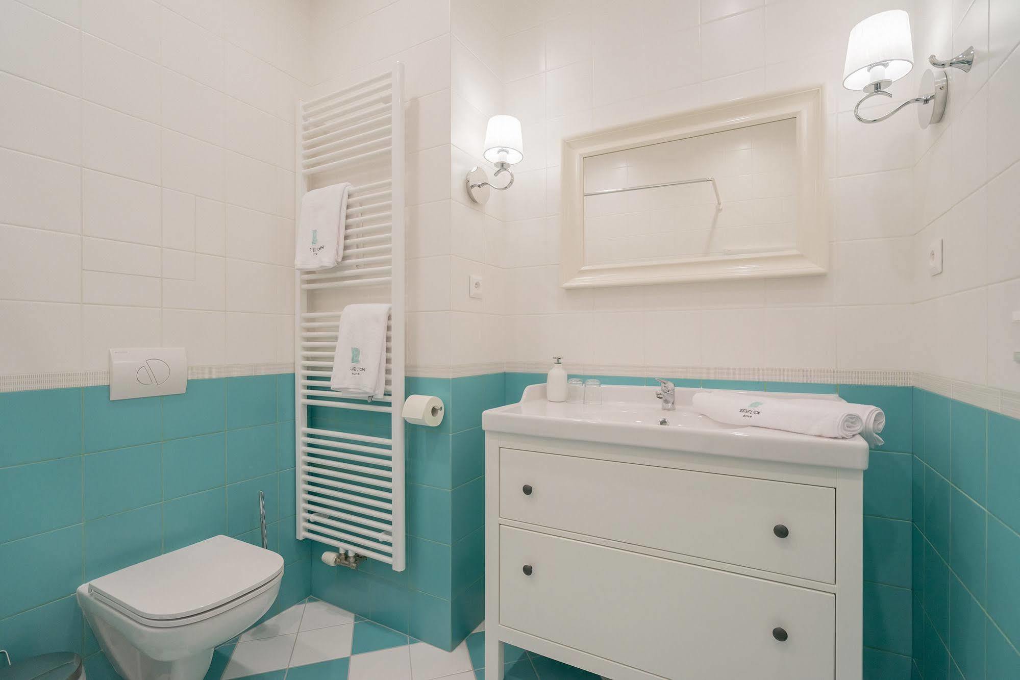 Revelton Suites Карловы Вары Экстерьер фото